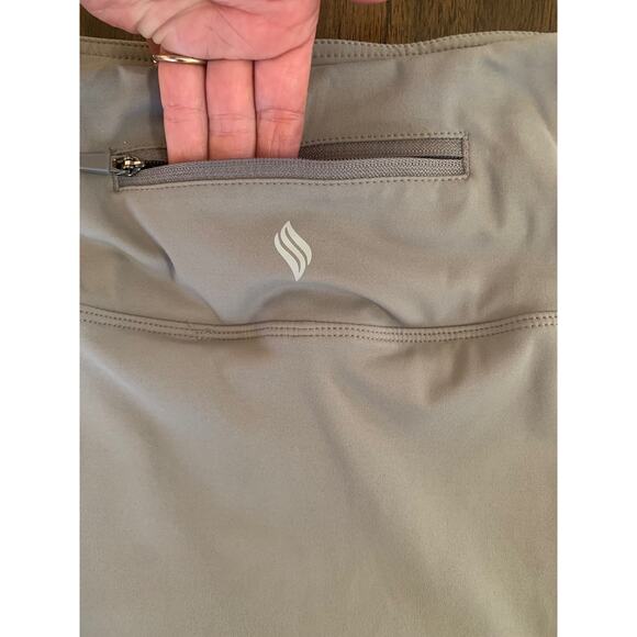 Santiny-Knee-Length-Golf-Tennis-Skort–Light Gray–Stretch Nylon Blend–Women's-S - Picture 6 of 9